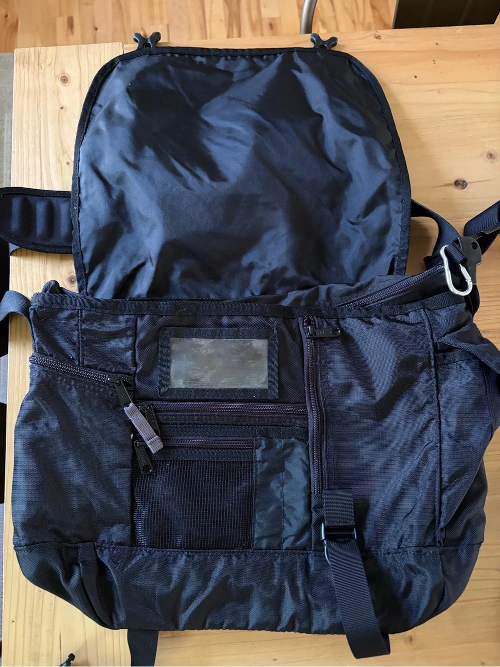 L.L. Bean black nylon Messenger bag crossbody, laptop, computer travel shoulder